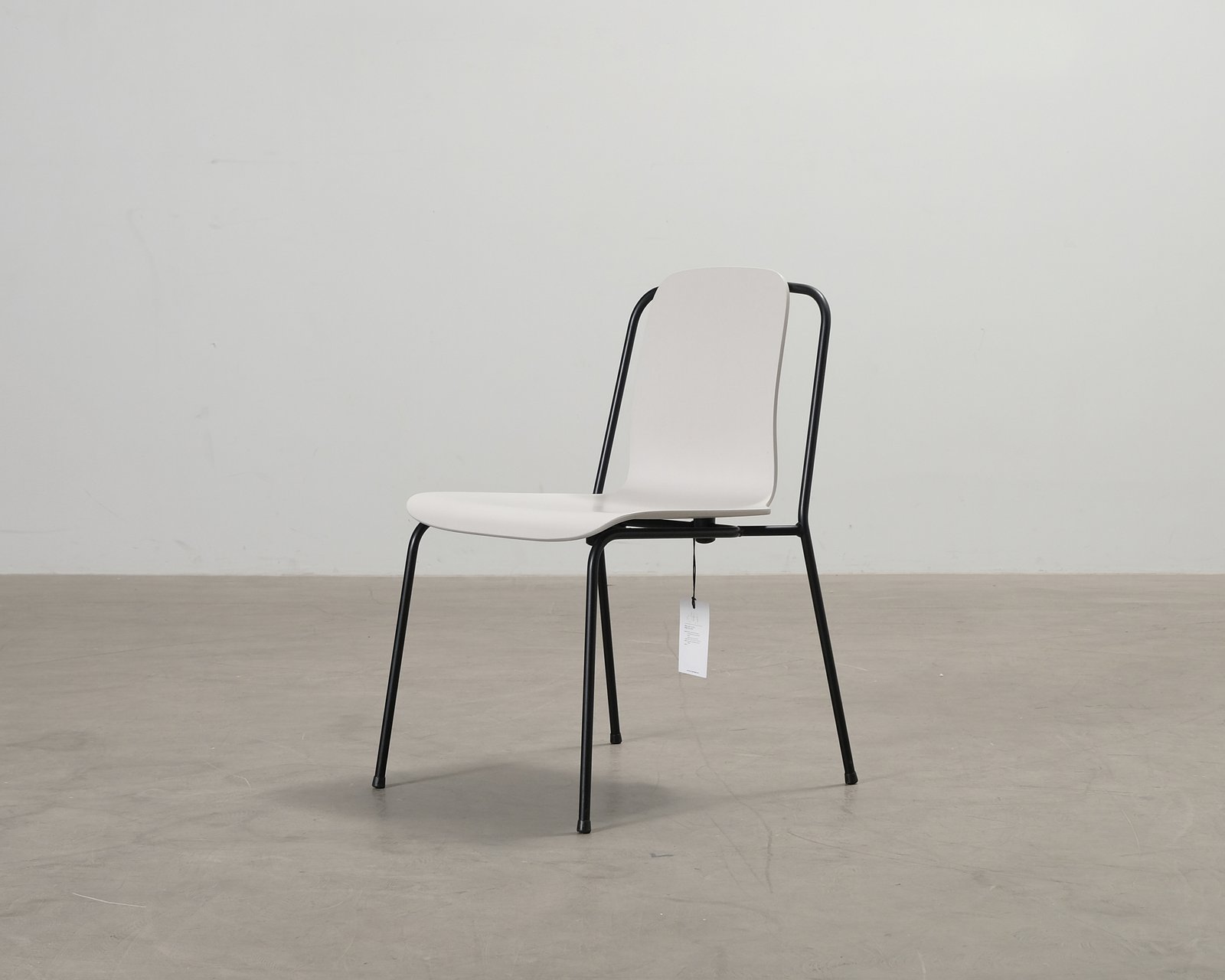 normann-copenhagen-studio-tuoli-valkoinen-2