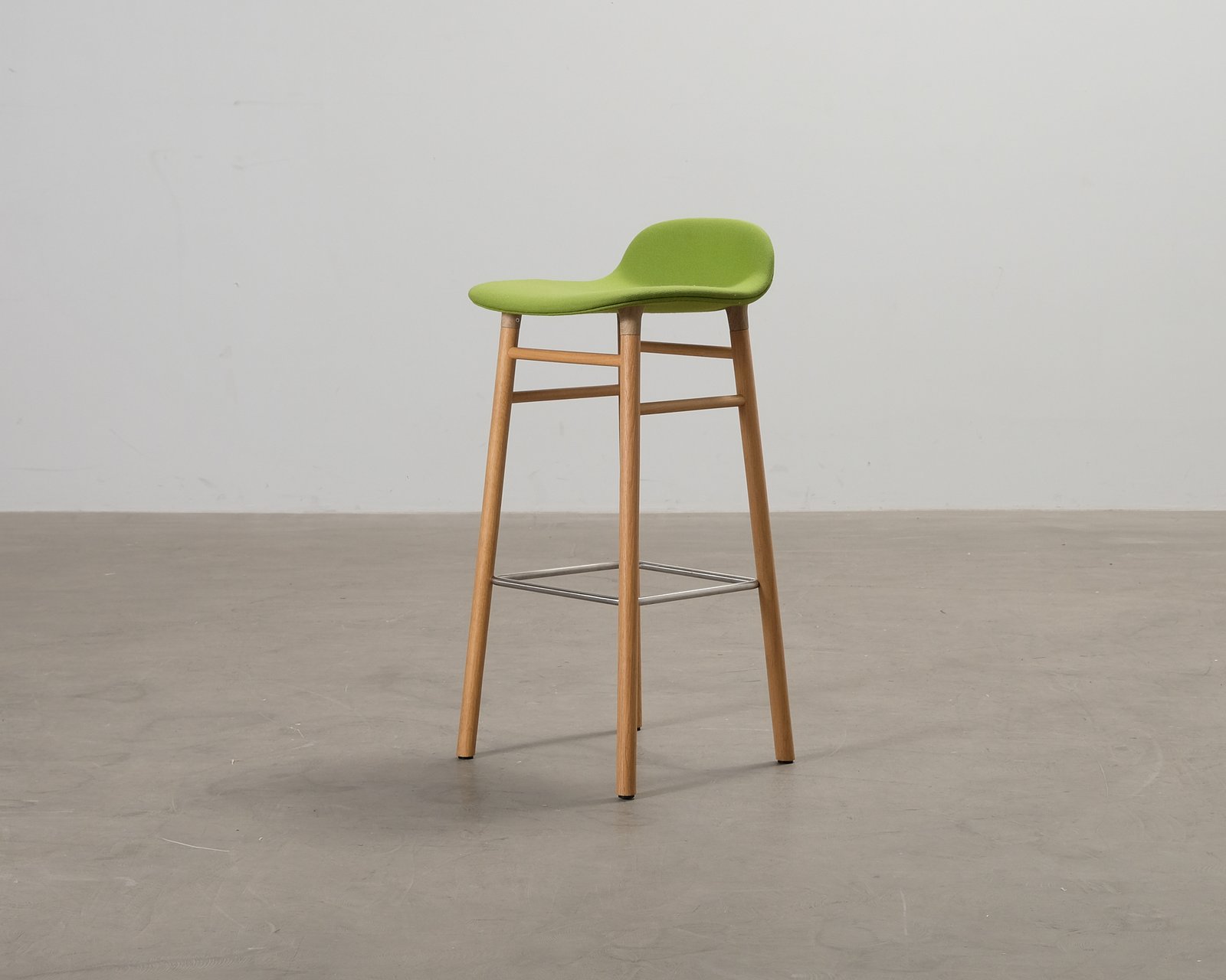normann-copenhagen-form-75-cm-baarituoli-vihrea