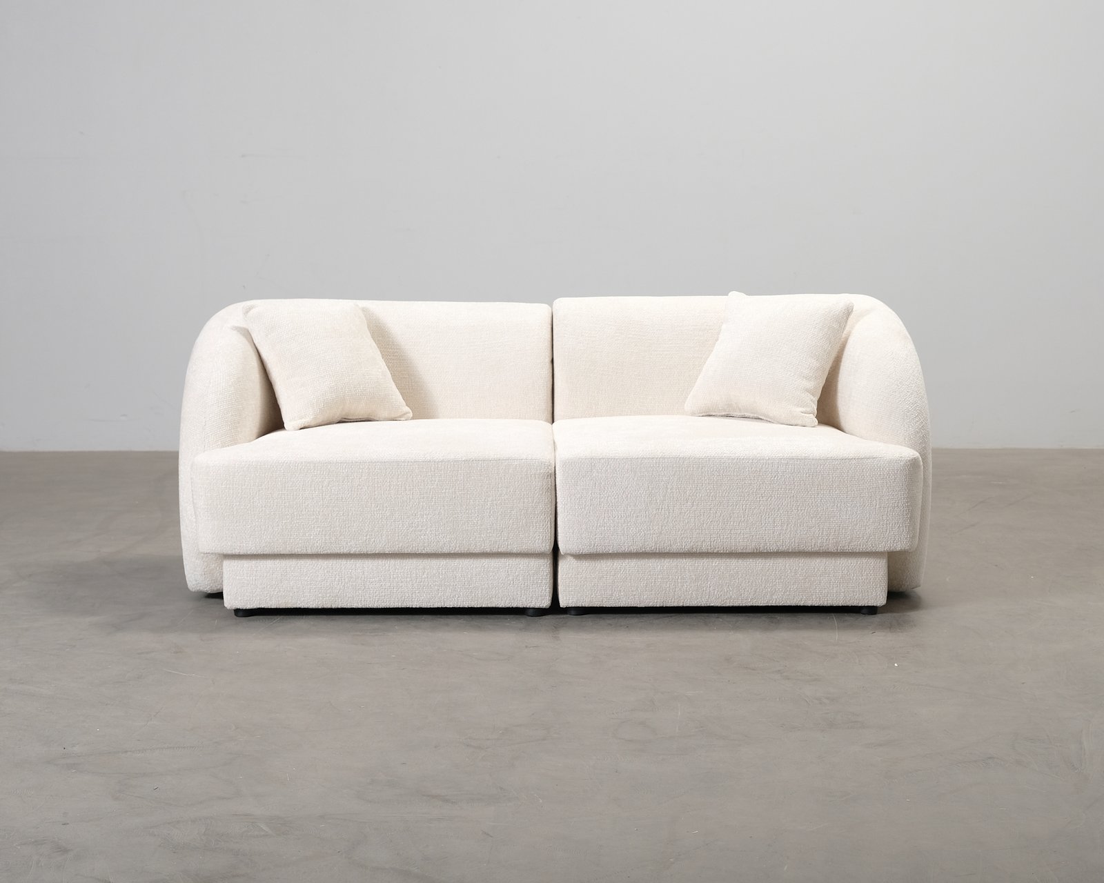 cosmopolitan-design-tulum-2-istuttava-sohva-luonnovalkoinen