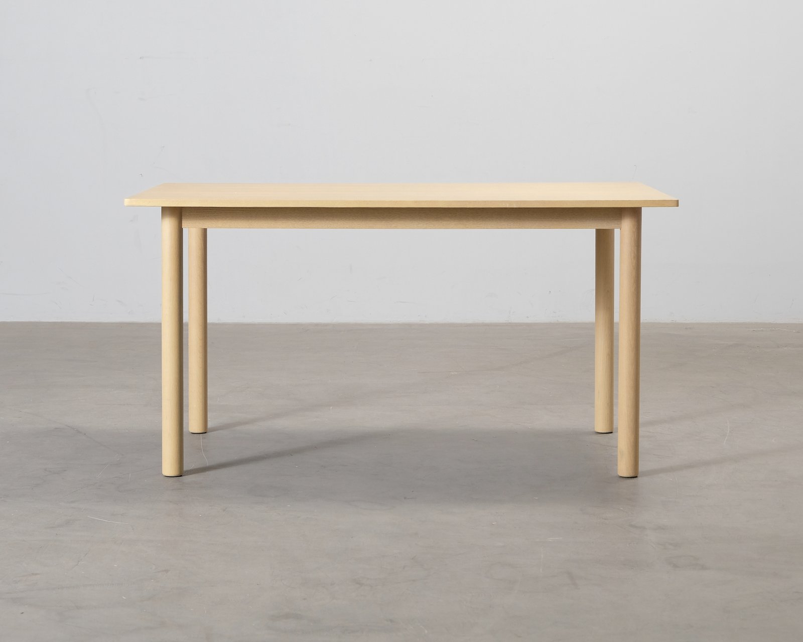 decotique-milo-c12-ruokapoyta-140-cm-tammi