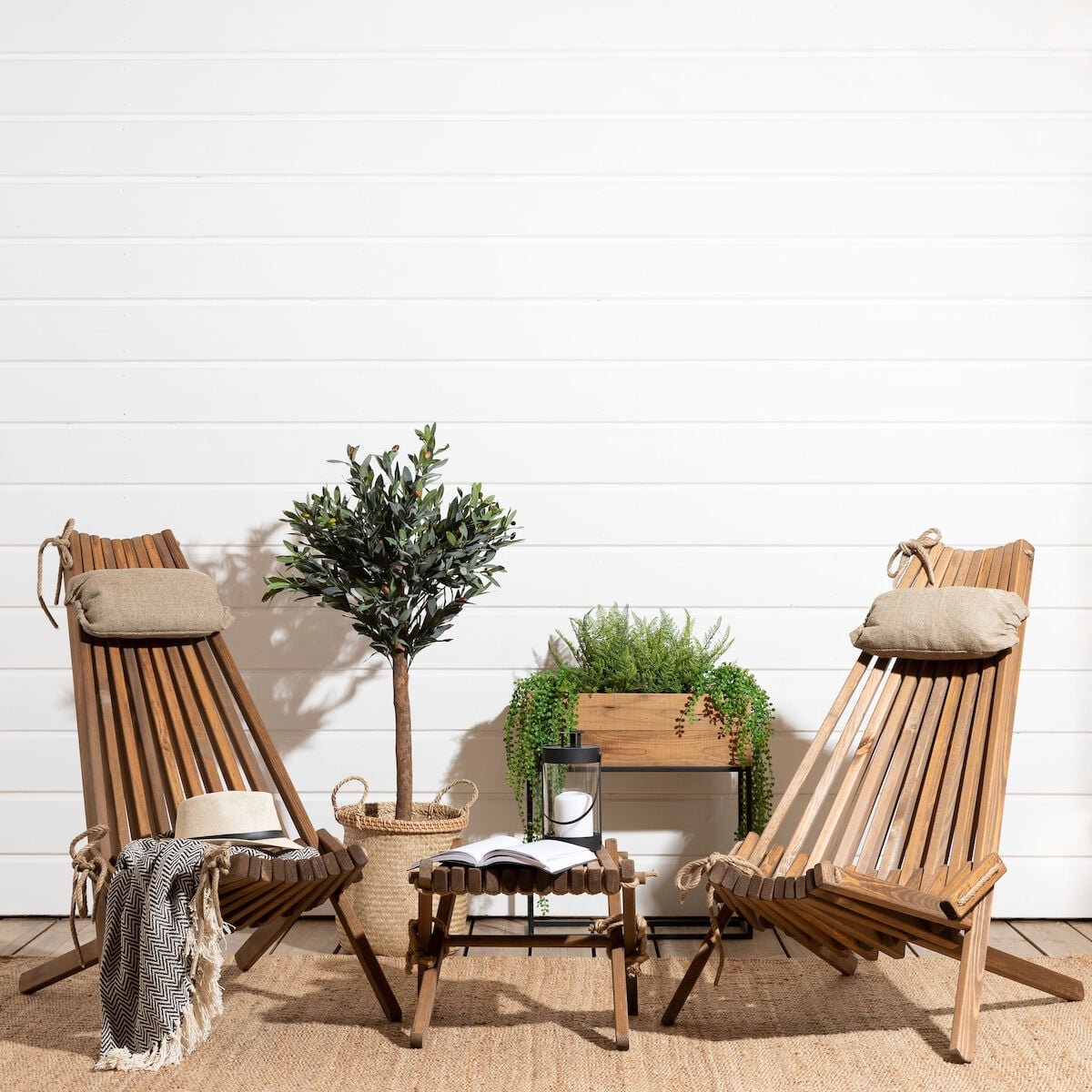 ecofurn-2-ekotuolia-rahi-ja-niskatyynyt-ruskea