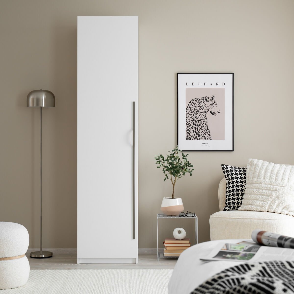 edith-vaatekaappi-50x54x205-cm-valkoinen-belluno-harmaa-vetimella