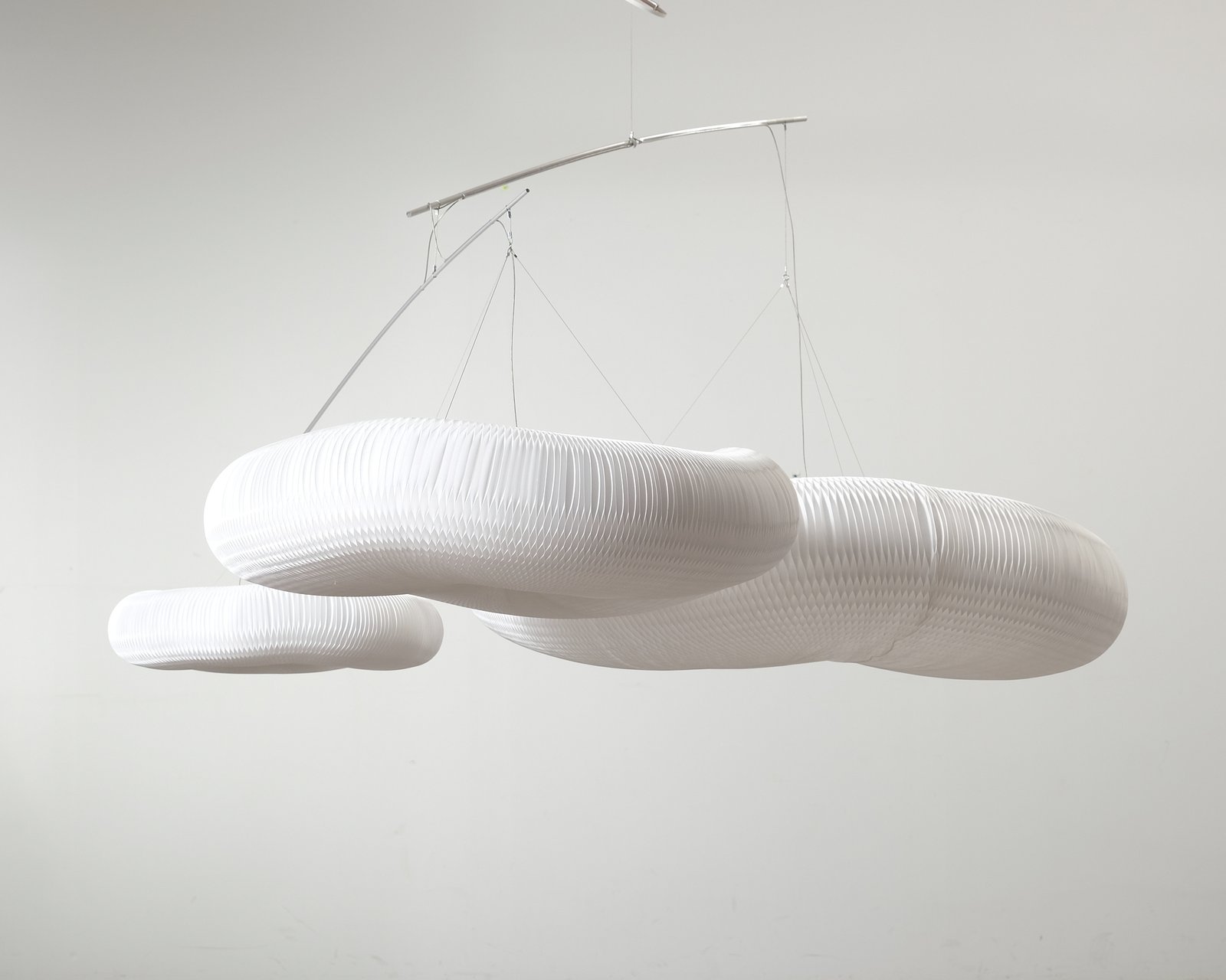 cloud-softlight-mobile-luminaires-m-riippuvalaisin-valkoinen