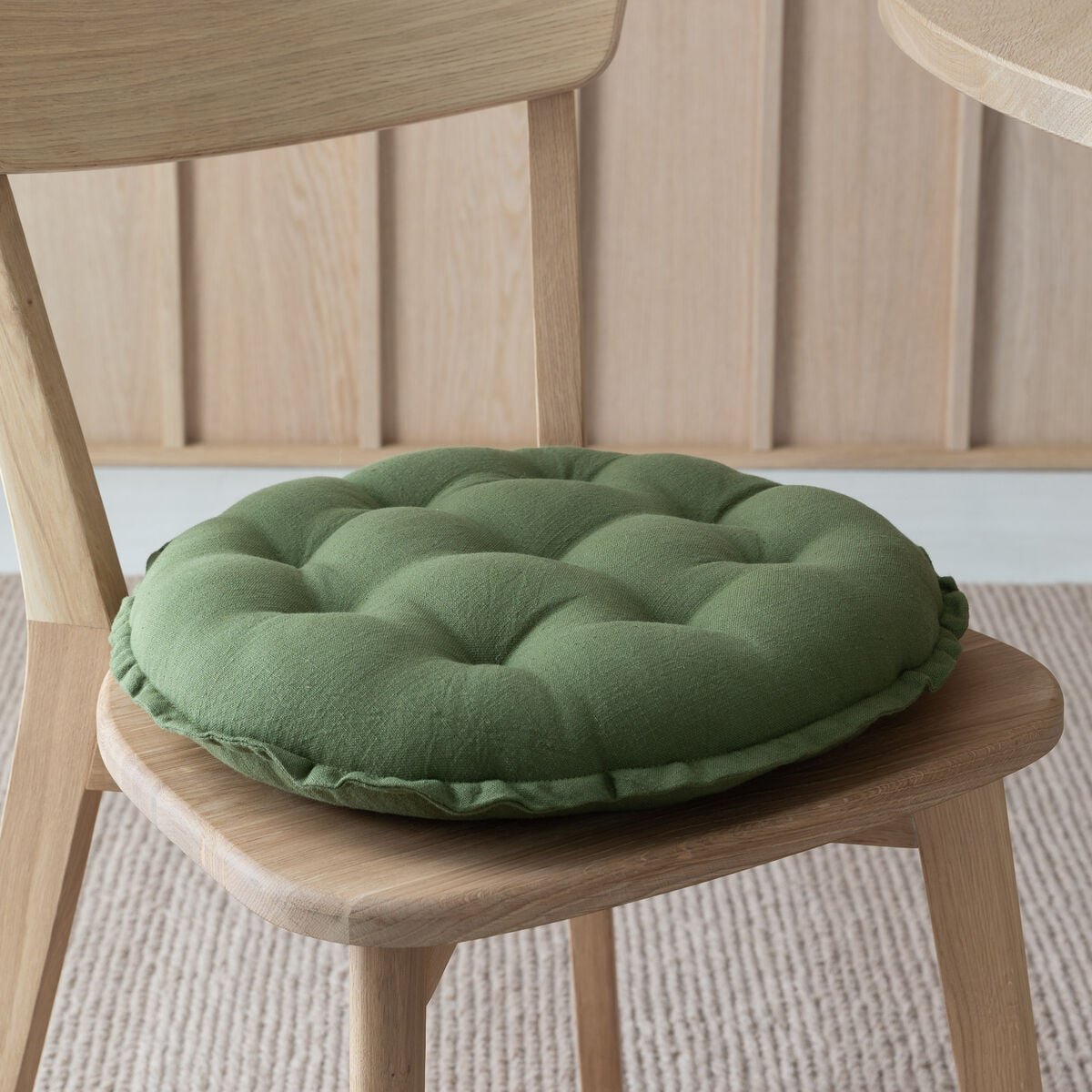 helga-pyorea-istuinpehmuste-o40-cm-2-kpl-setti-oliivin-vihrea
