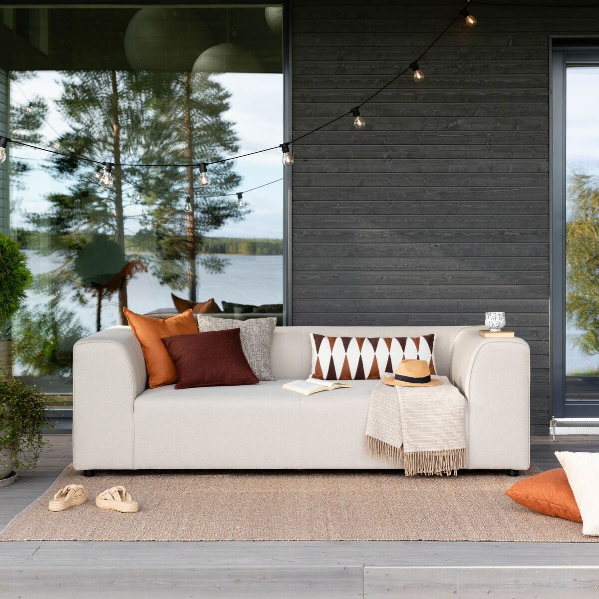 huuma-3-istuttava-sohva-vaalea-beige