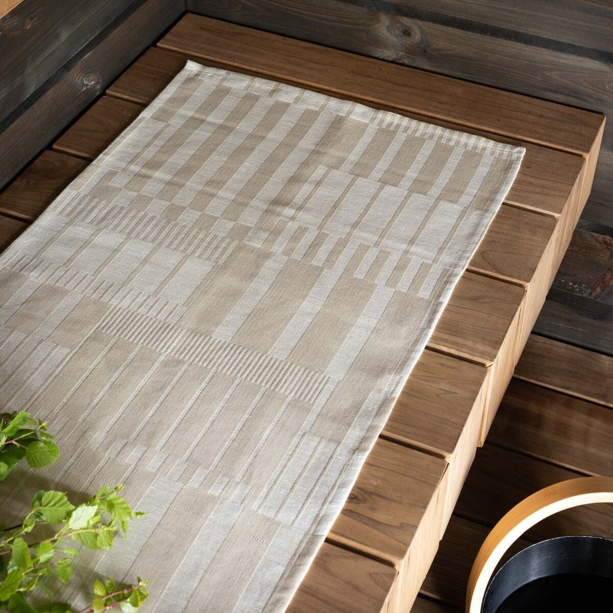 luhta-piano-laudeliina-45x150-cm-hiekka