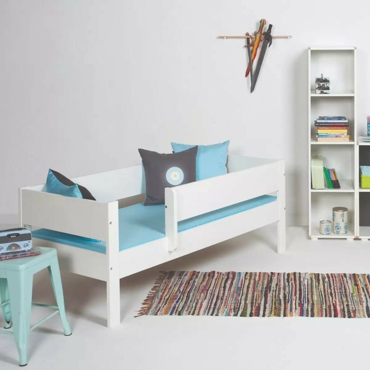 manis-h-huxie-lasten-sanky-laidoilla-70x160-cm-valkoinen