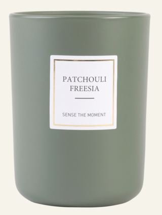patchouli-freesia-matt-tuoksukynttila-vihrea