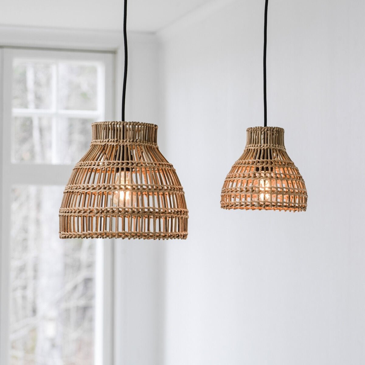 pr-home-sarah-riippuvalaisin-luonnonvari-rottinki-18-cm