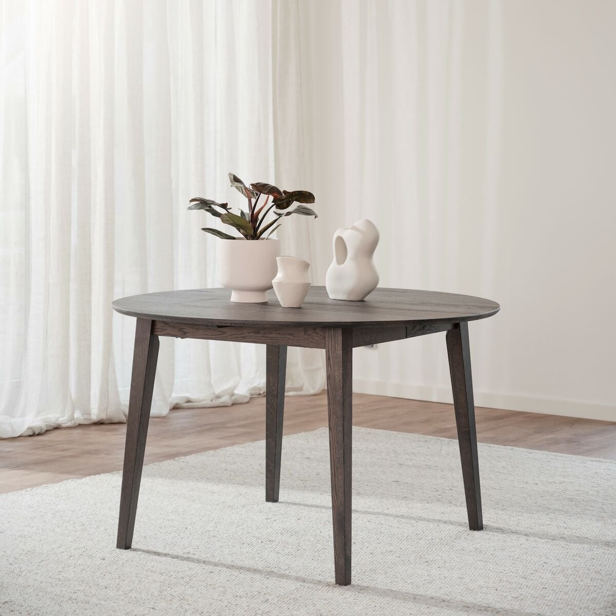 Rowico Home Filippa jatkettava ruokapöytä pyöreä 120-165 cm tummanruskea, asiaka