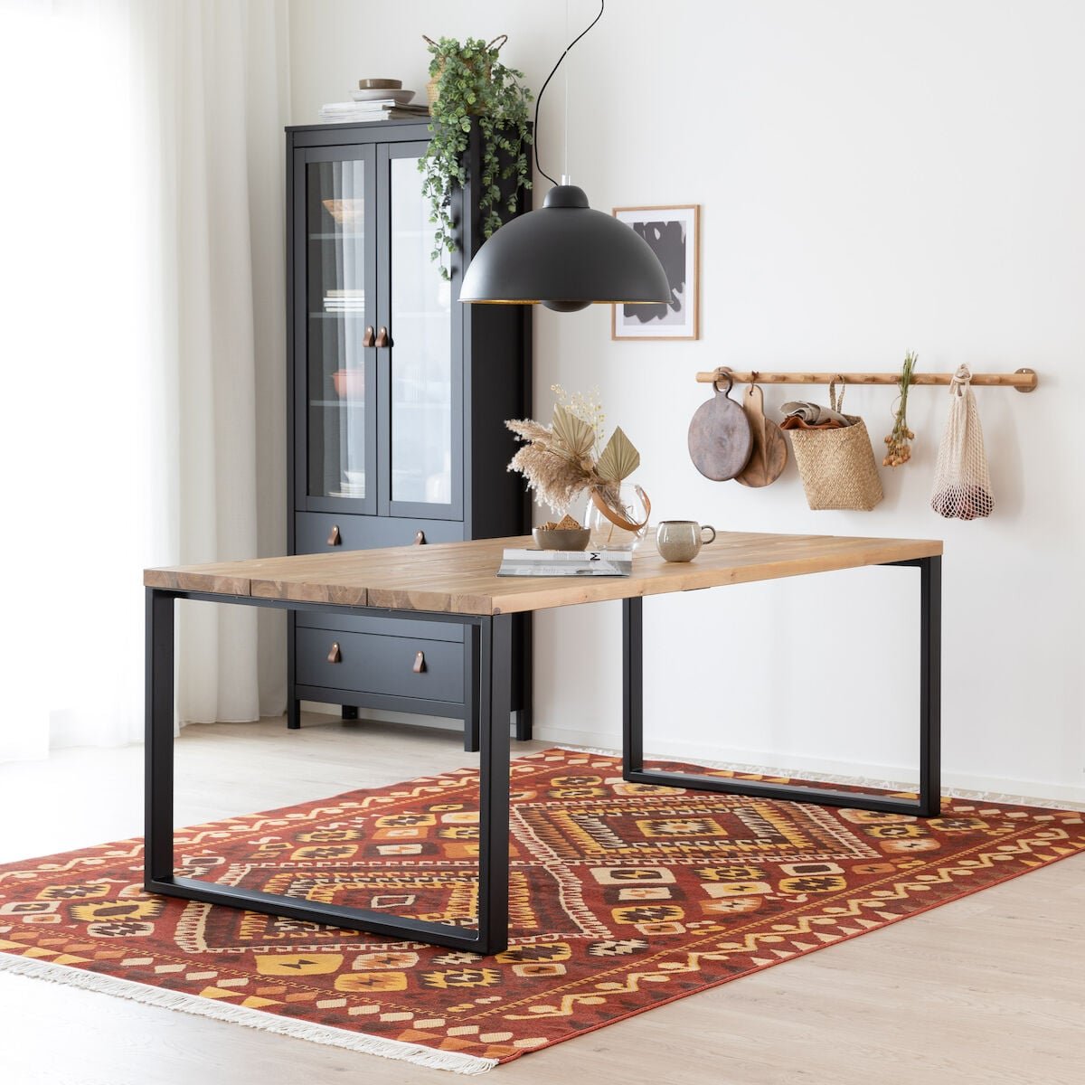 ruska-ruokapoyta-200x100-cm-antiikkipetsattu-harjattu-ja-lakattu-manty-musta-met