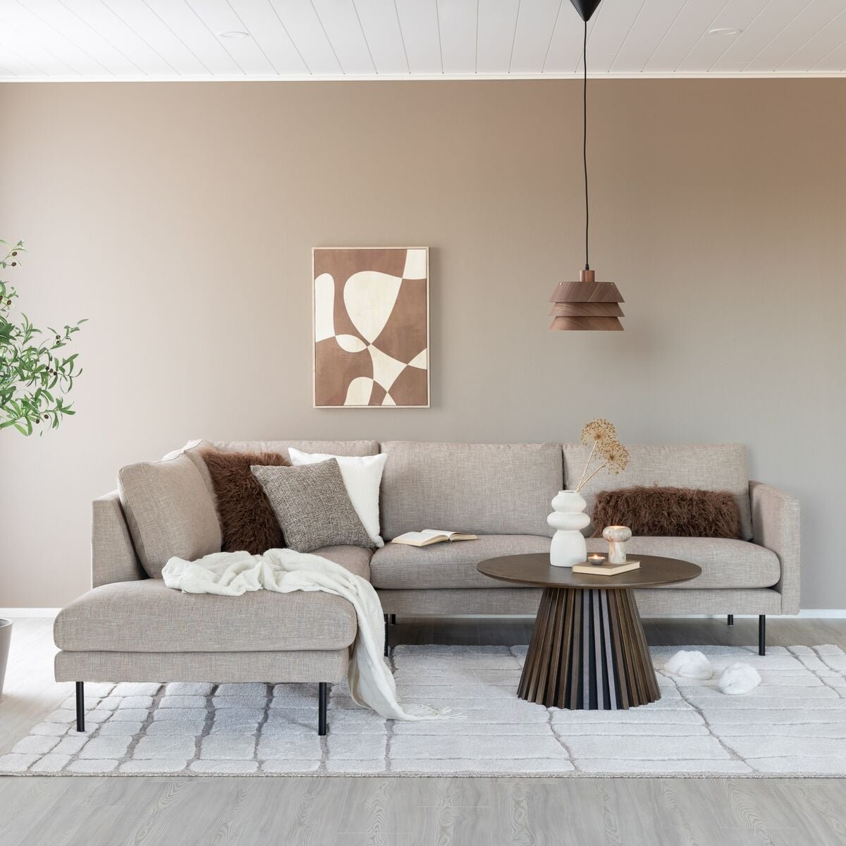 scandic-copenhagen-avokulmasohva-vasen-beige-verdon-416-mustat-jalat