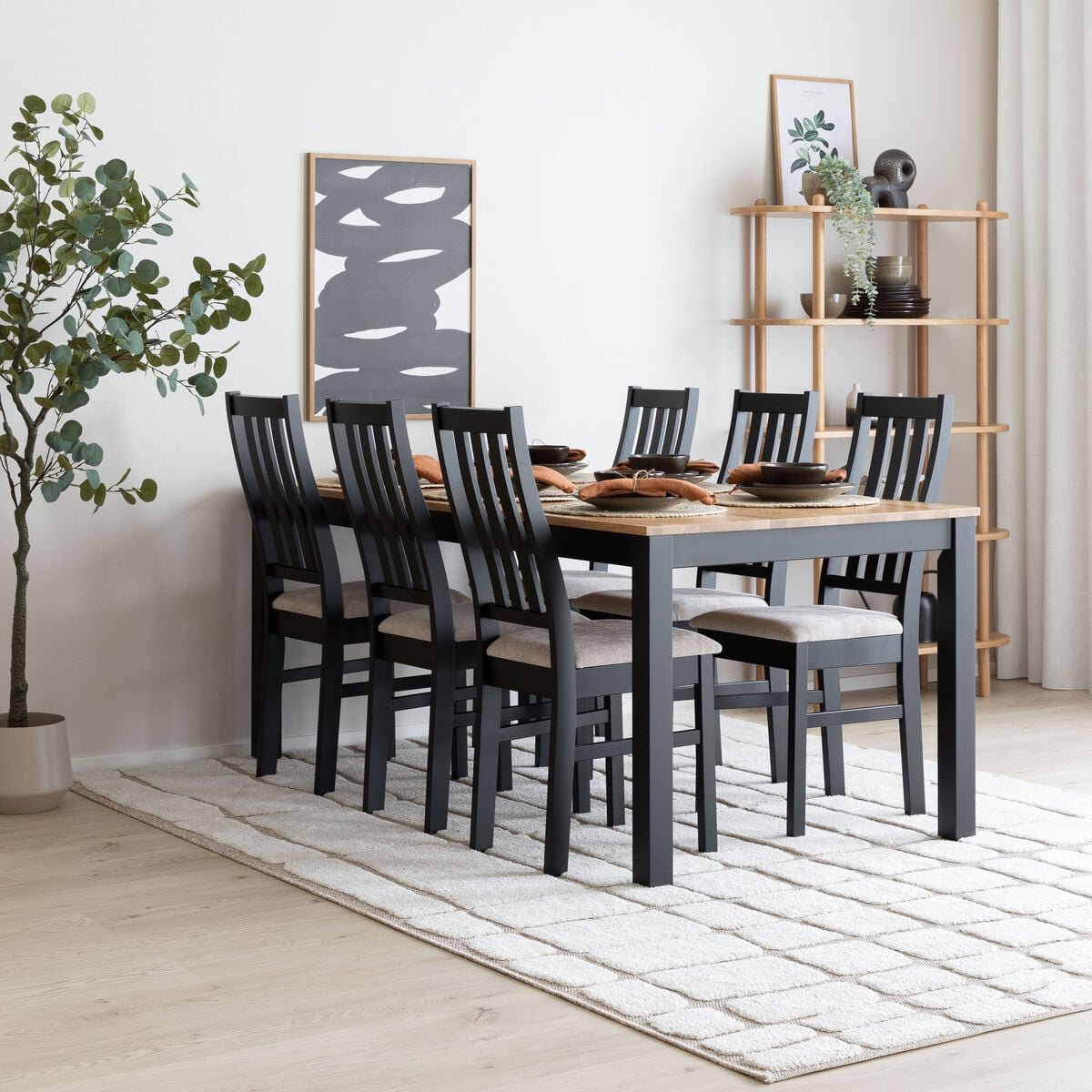scandic-niklas-tammi-6-hengen-ruokailuryhma-musta-tammi-beige-storm-06