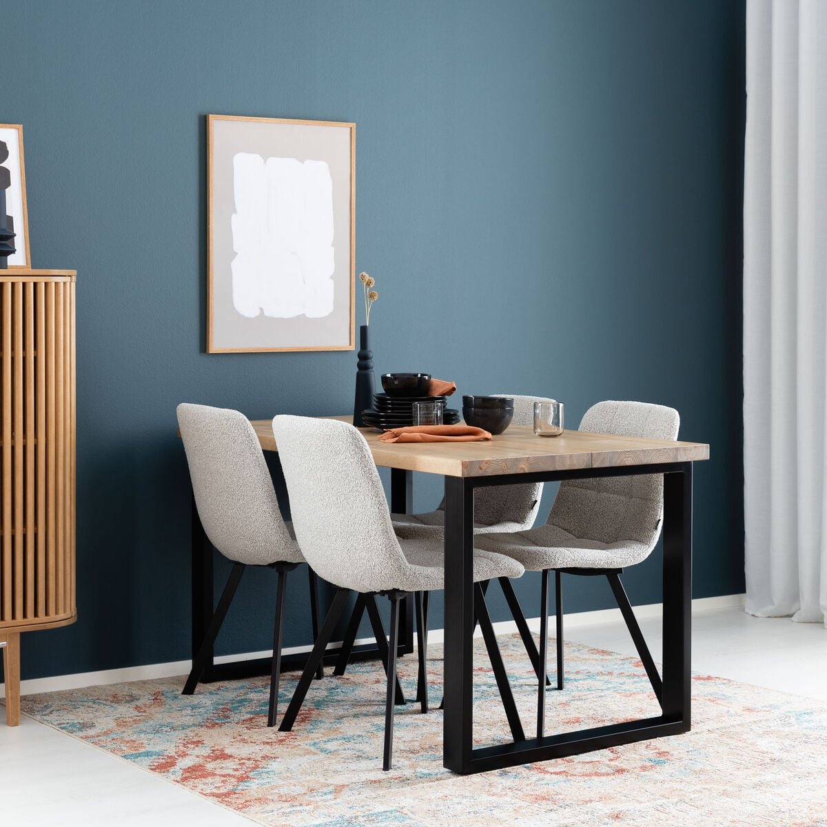 seela-kiova-4-hengen-ruokailuryhma-antiikkipetsattu-vaalea-beige