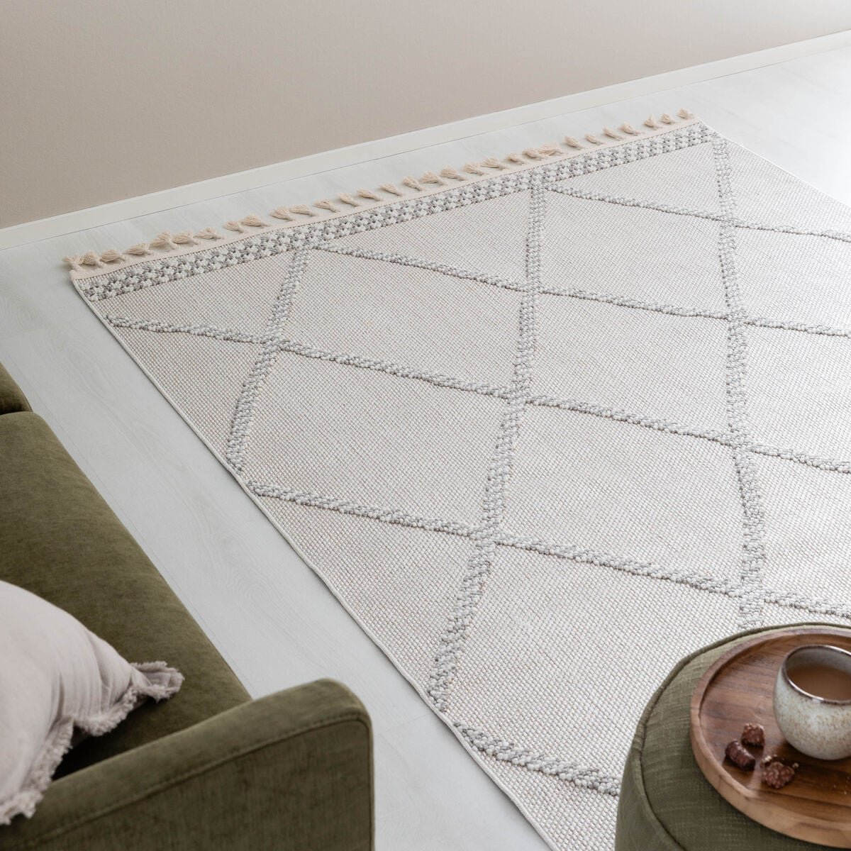 sevilla-matto-200x290-cm-valk-harmaa