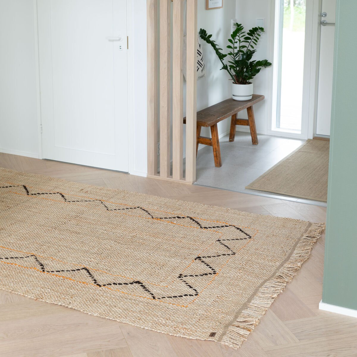 suvanto-juuttimatto-160x250-cm-luonnonvari-okra-musta