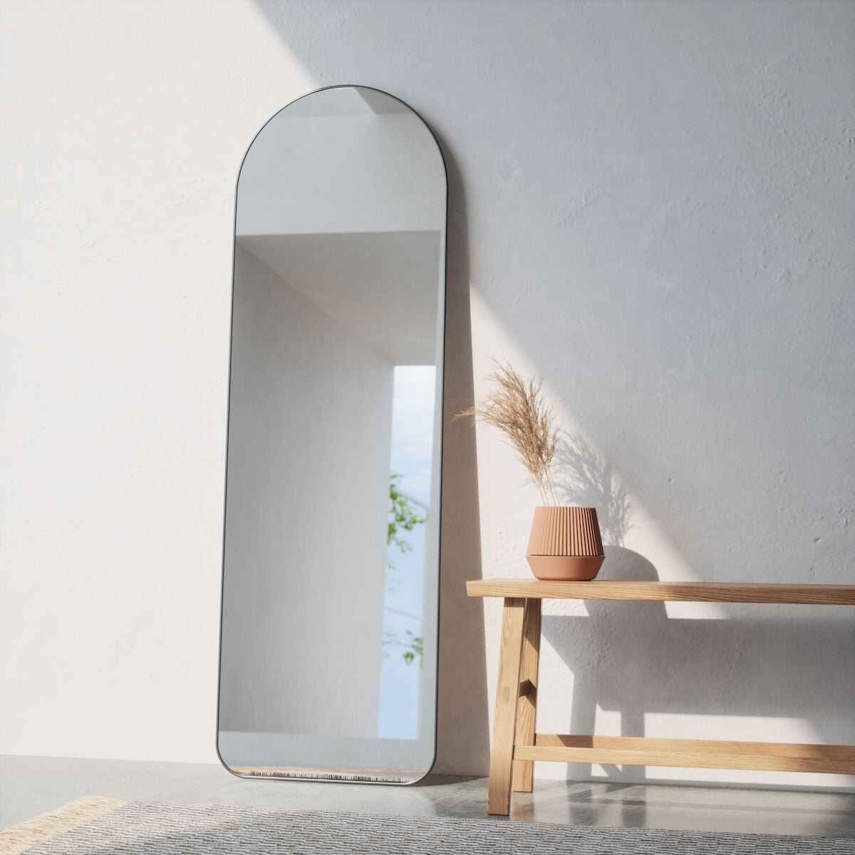 umbra-hubba-arched-nojaava-kokovartalopeili-50x157-cm-titaani