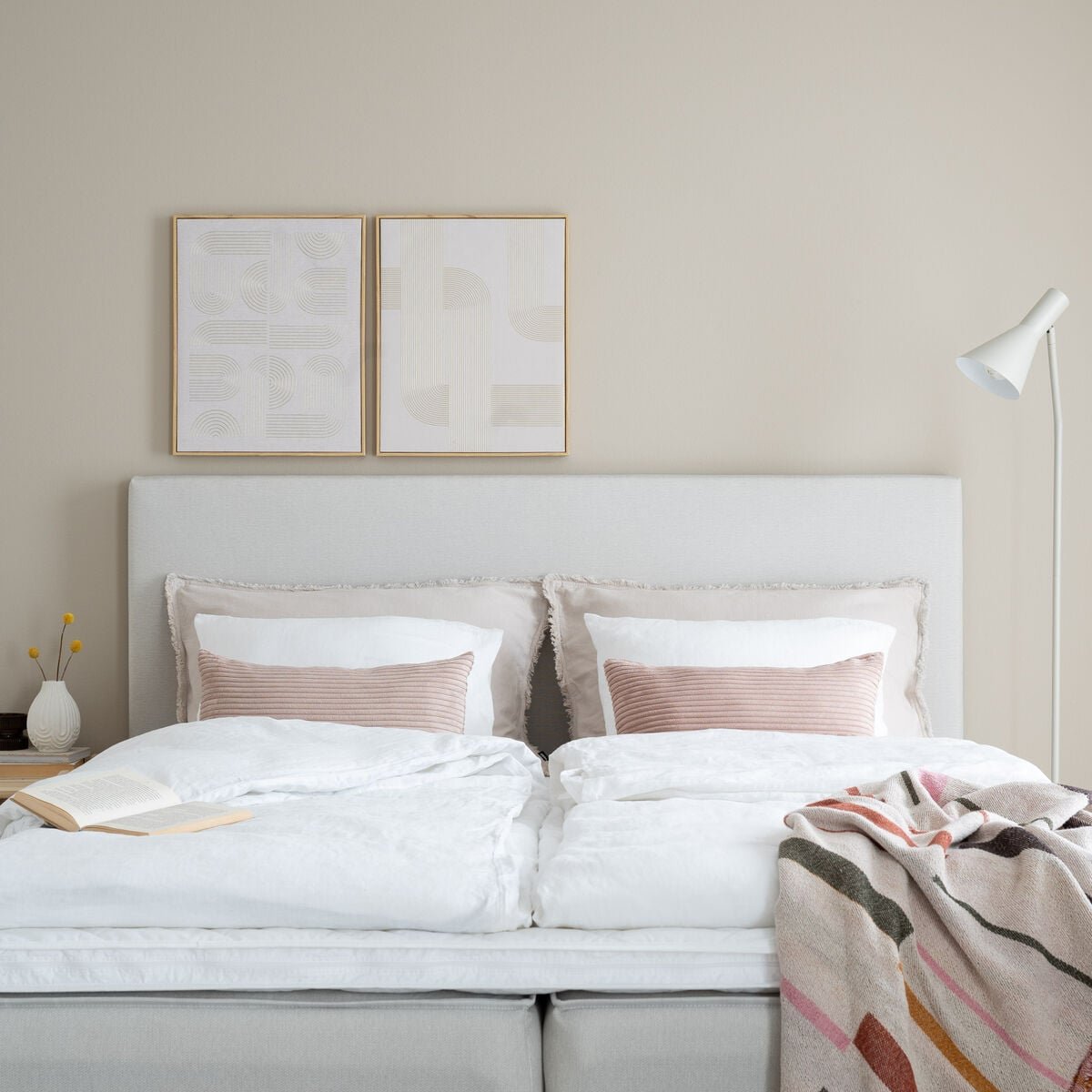 Unia Arki sängynpääty 170x122 beige Altea, sis. säätöjalat