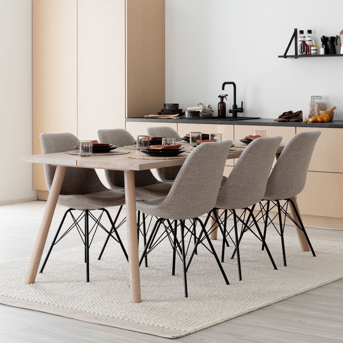 veini-luosto-6-hengen-ruokailuryhma-valkolakattu-tammi-beige
