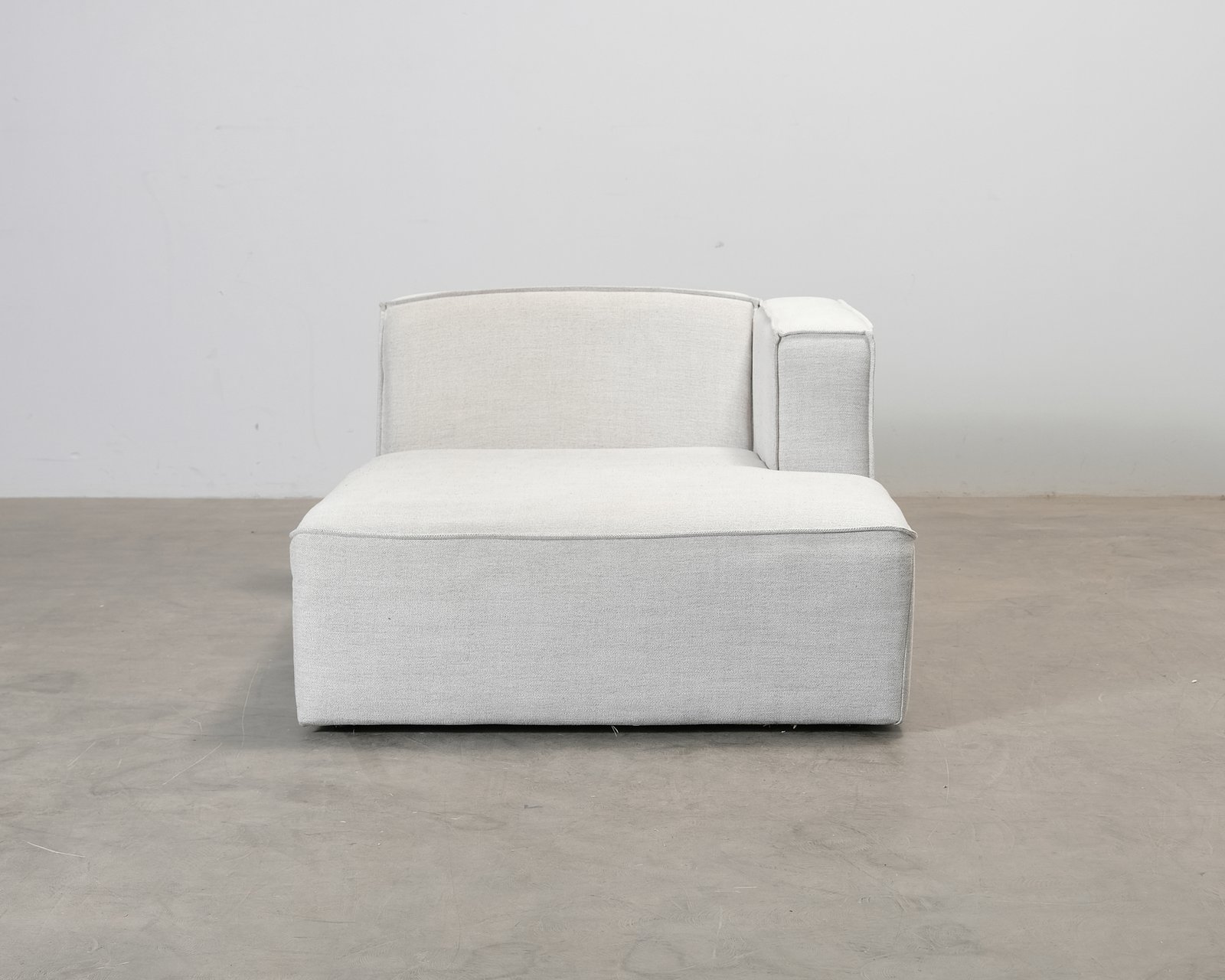 Forms & Objects Isa divaani