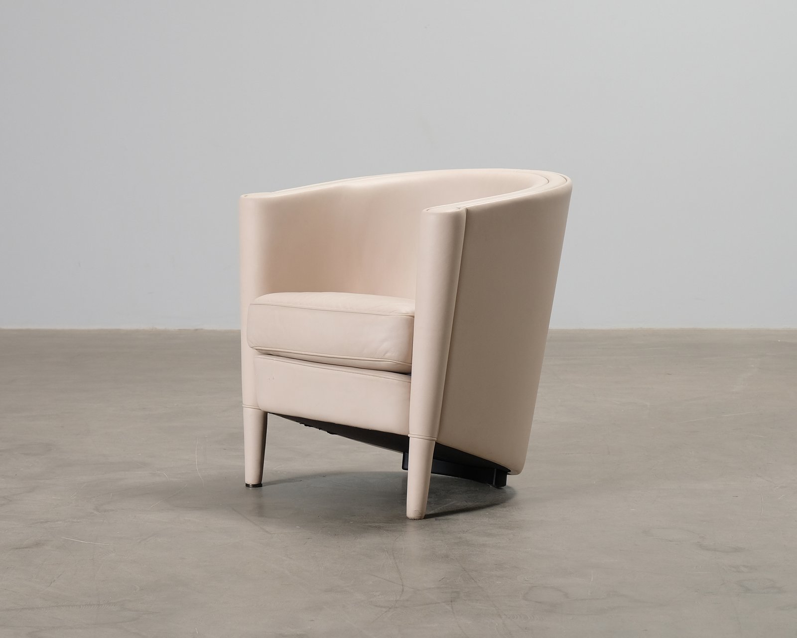 Moroso Rich nojatuoli beige nahka