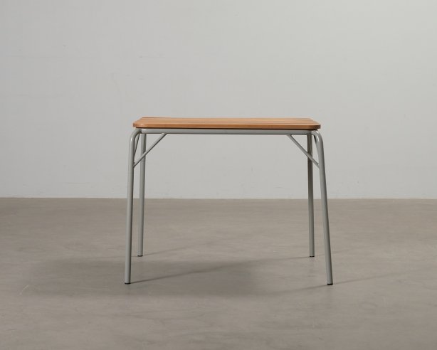 Normann Copenhagen Vig ruokapöytä