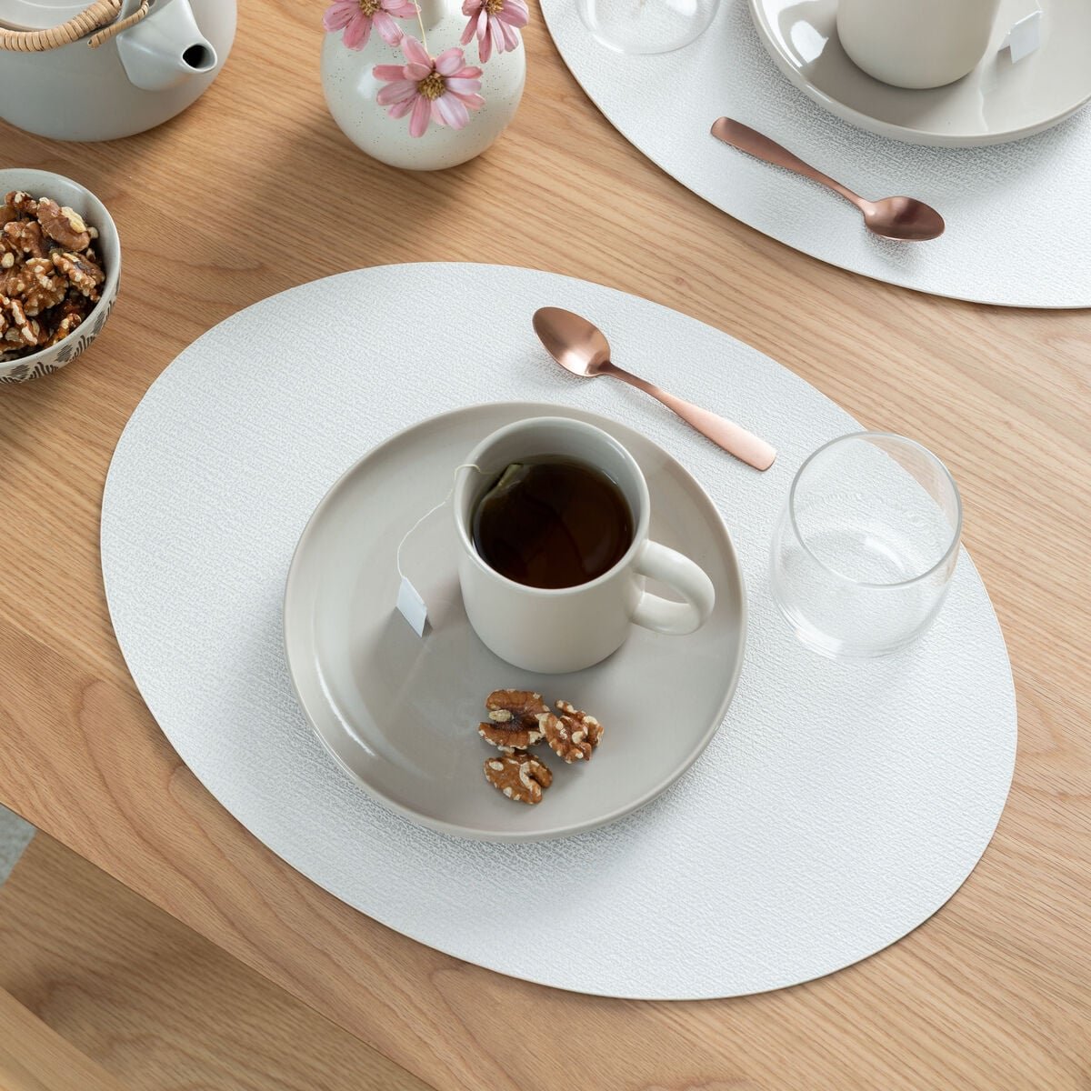 4Living Meea tabletti 33x45 cm valkoinen