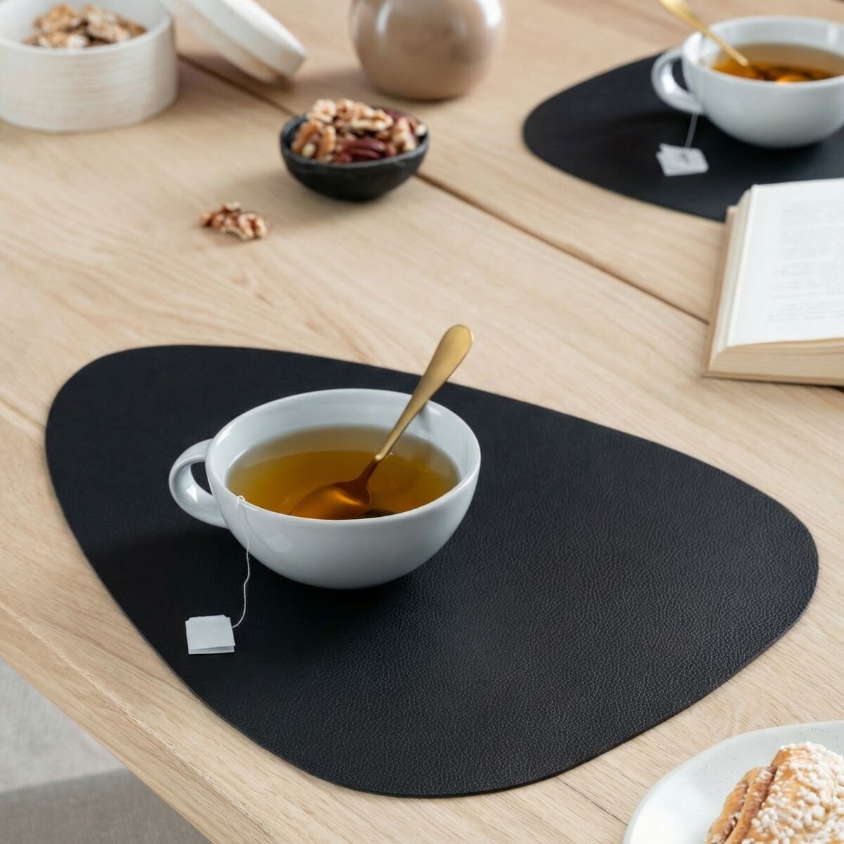 4Living Stone tabletti 31x42 cm musta