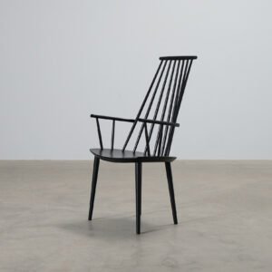 HAY J110 tuoli musta / Black Lacquered Beech