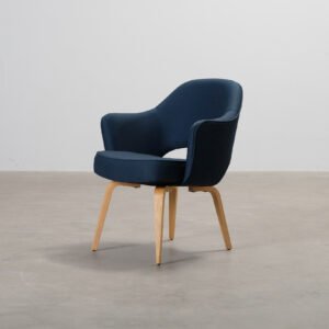 Knoll Eero Saarinen Executive Chair tuoli sininen