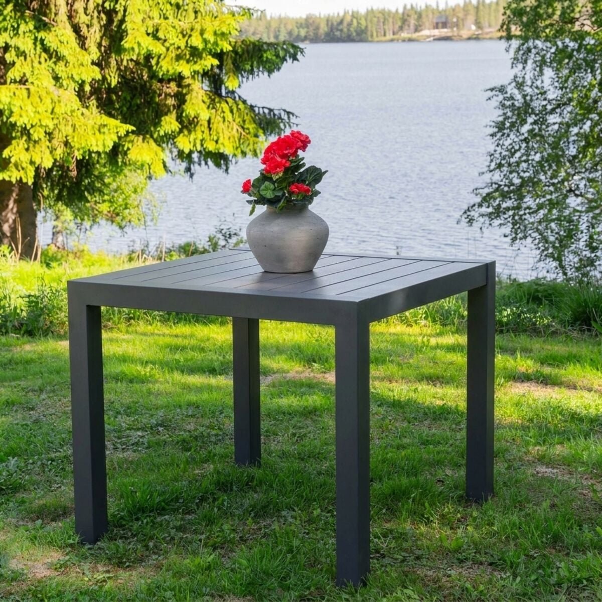 Cortina ruokapöytä 94x94 cm tummanharmaa