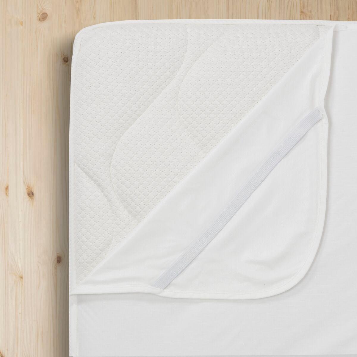 Familon Hotel Style Lux Light-petauspatjansuojus 160x200 cm valkoinen