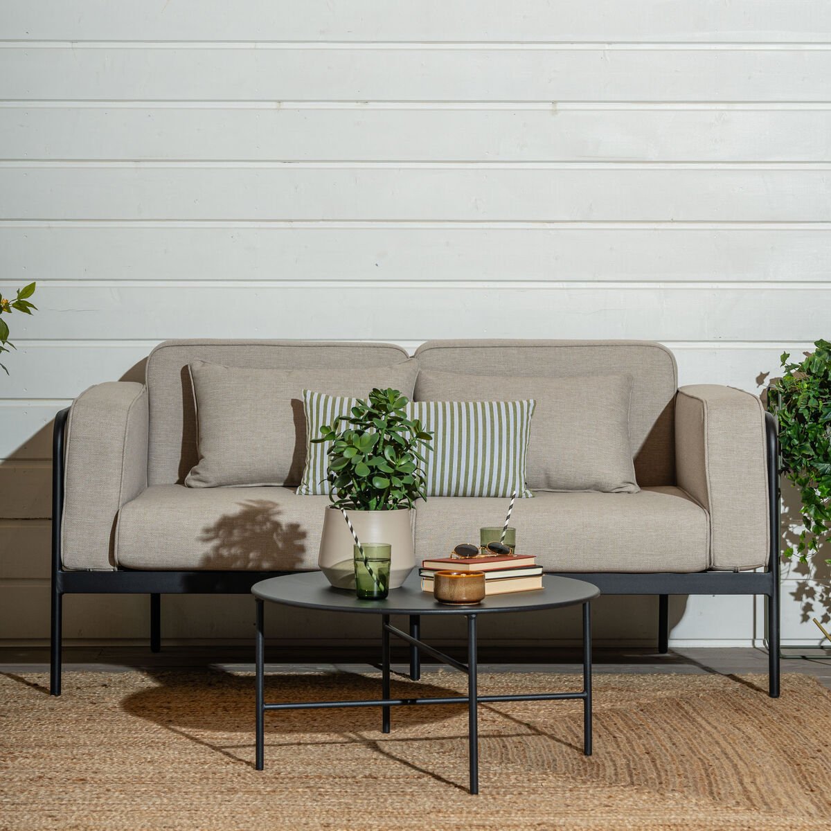 Trondheim 2,5-istuttava sohva vaalea beige/ musta, asiakaspalautus