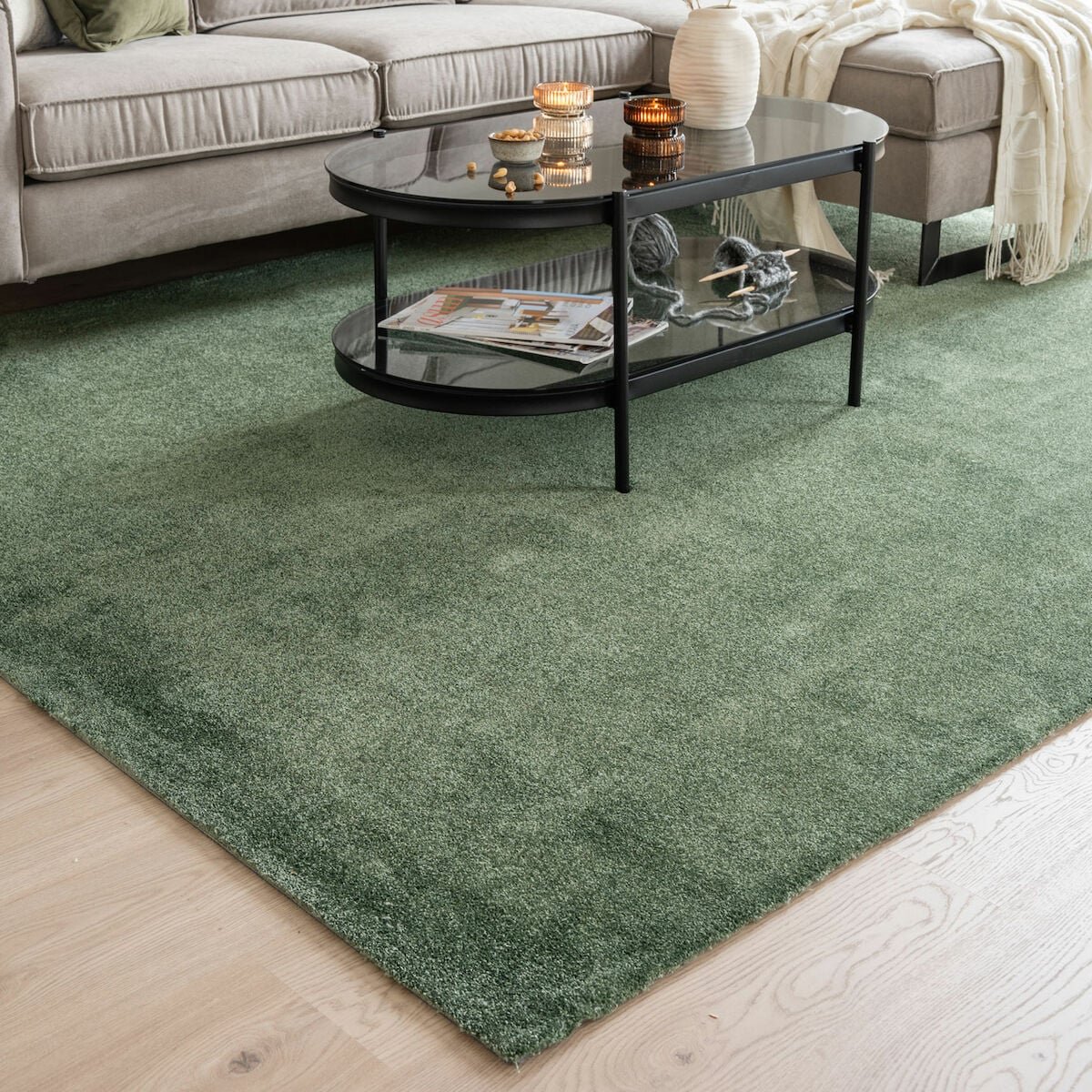 VM Carpet Hattara matto kantattu 133x200 cm tummanvihreä