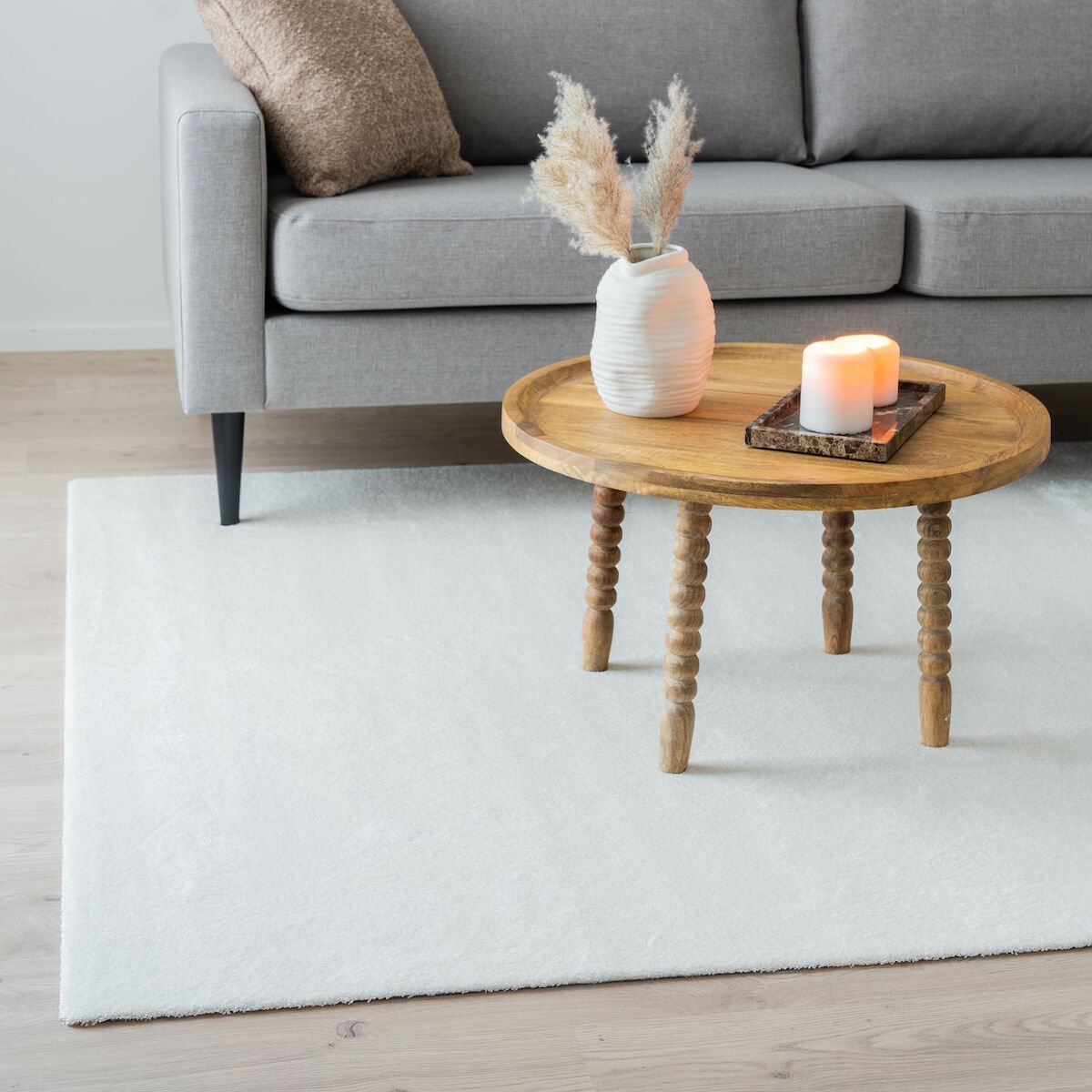 VM Carpet Hattara matto kantattu 80x150 cm valkoinen