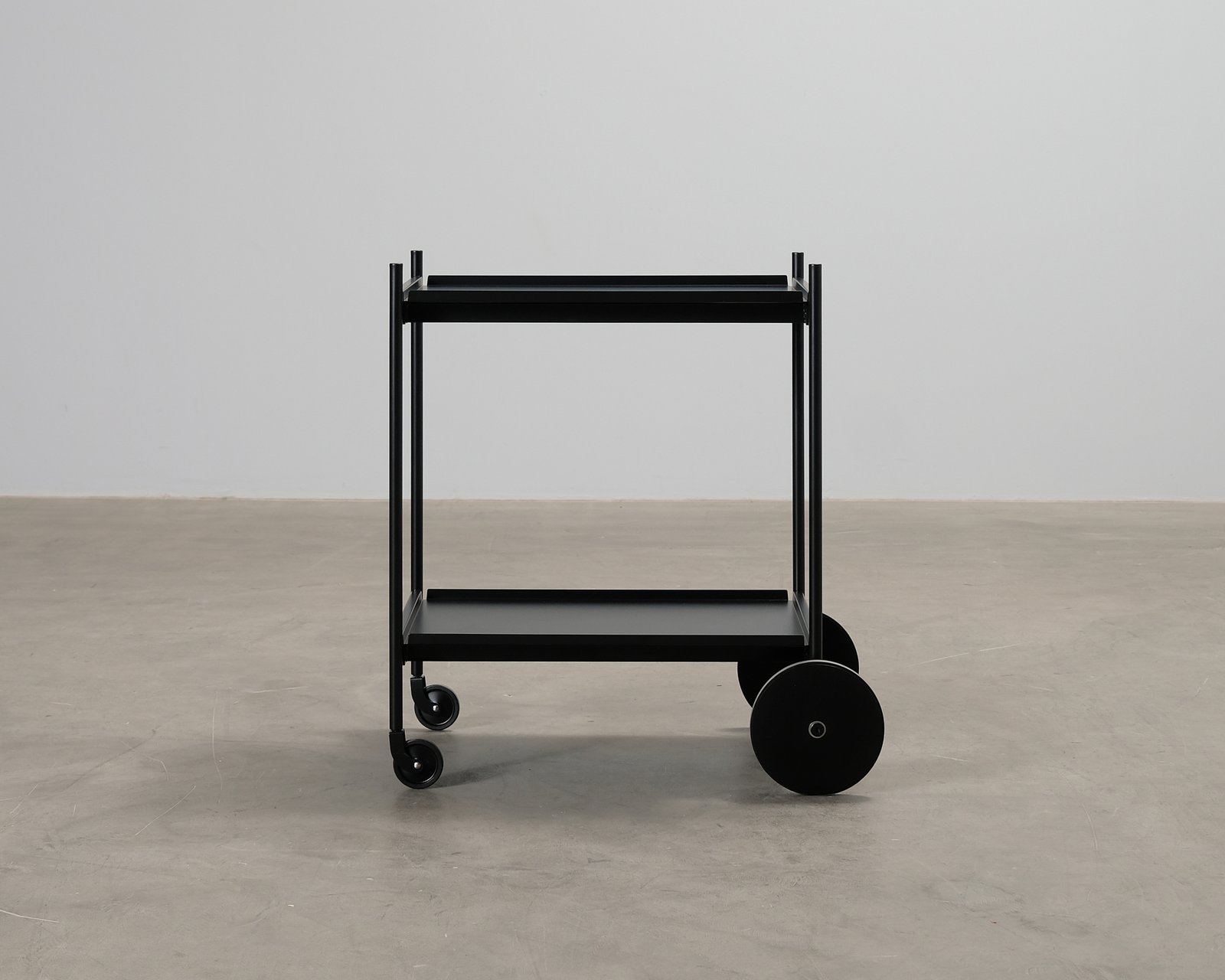 Normann Copenhagen Rul tarjoiluvaunu musta