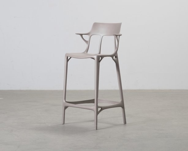 Kartell A.I. Recycled baarituoli harmaa