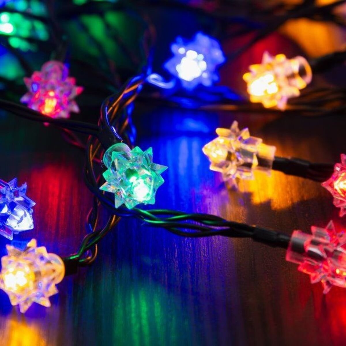 Finnlumor Retro LED-valosarja 40-ledillä sisä- ja ulkokäyttöön monivärinen