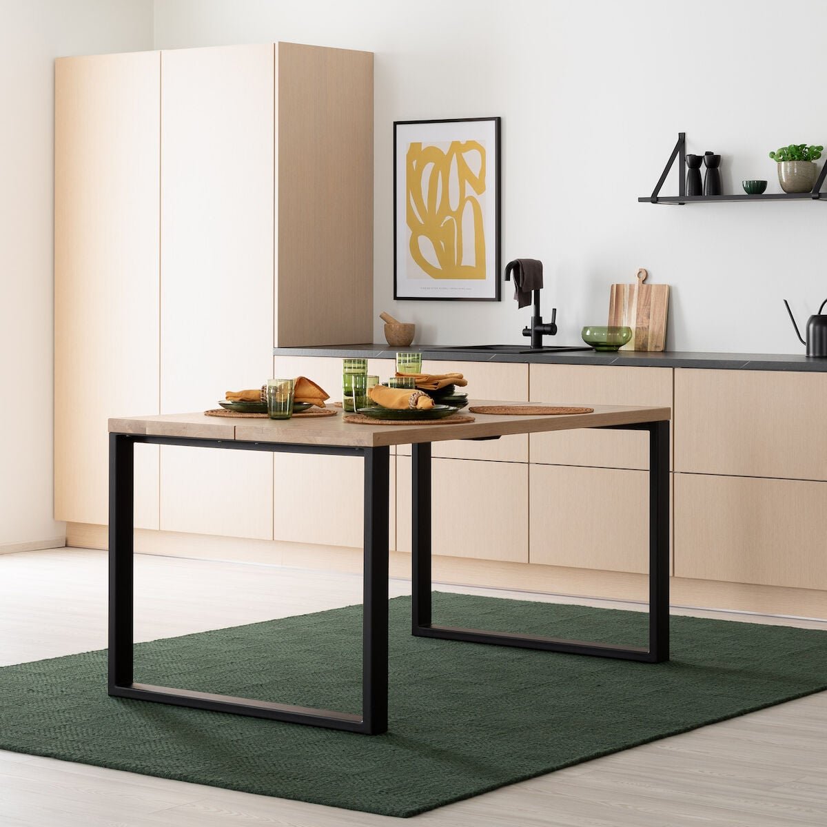Manner tammi lankkupöytä 140x90 cm lakattu tammi/musta A-laatu