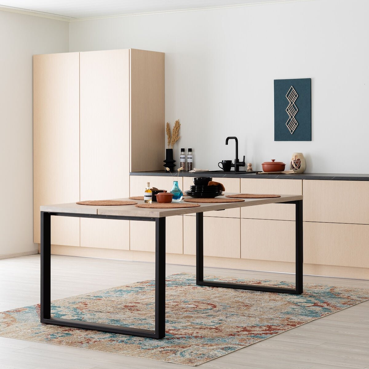 Manner tammi lankkupöytä 195x90 cm valkolakattu tammi/musta