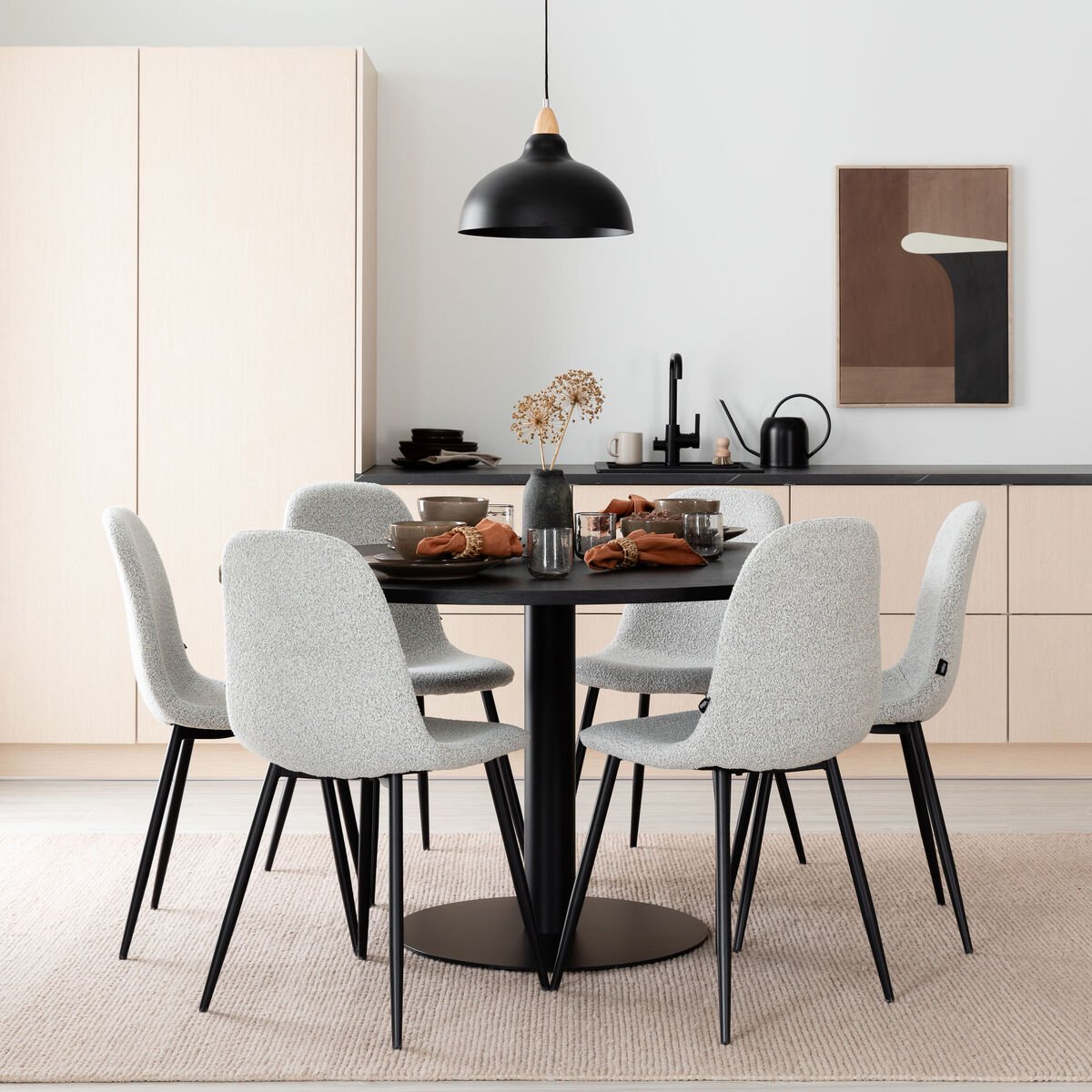 Trend-Furia 6-hengen pyöreä ruokailuryhmä musta, vaalea beige buklee