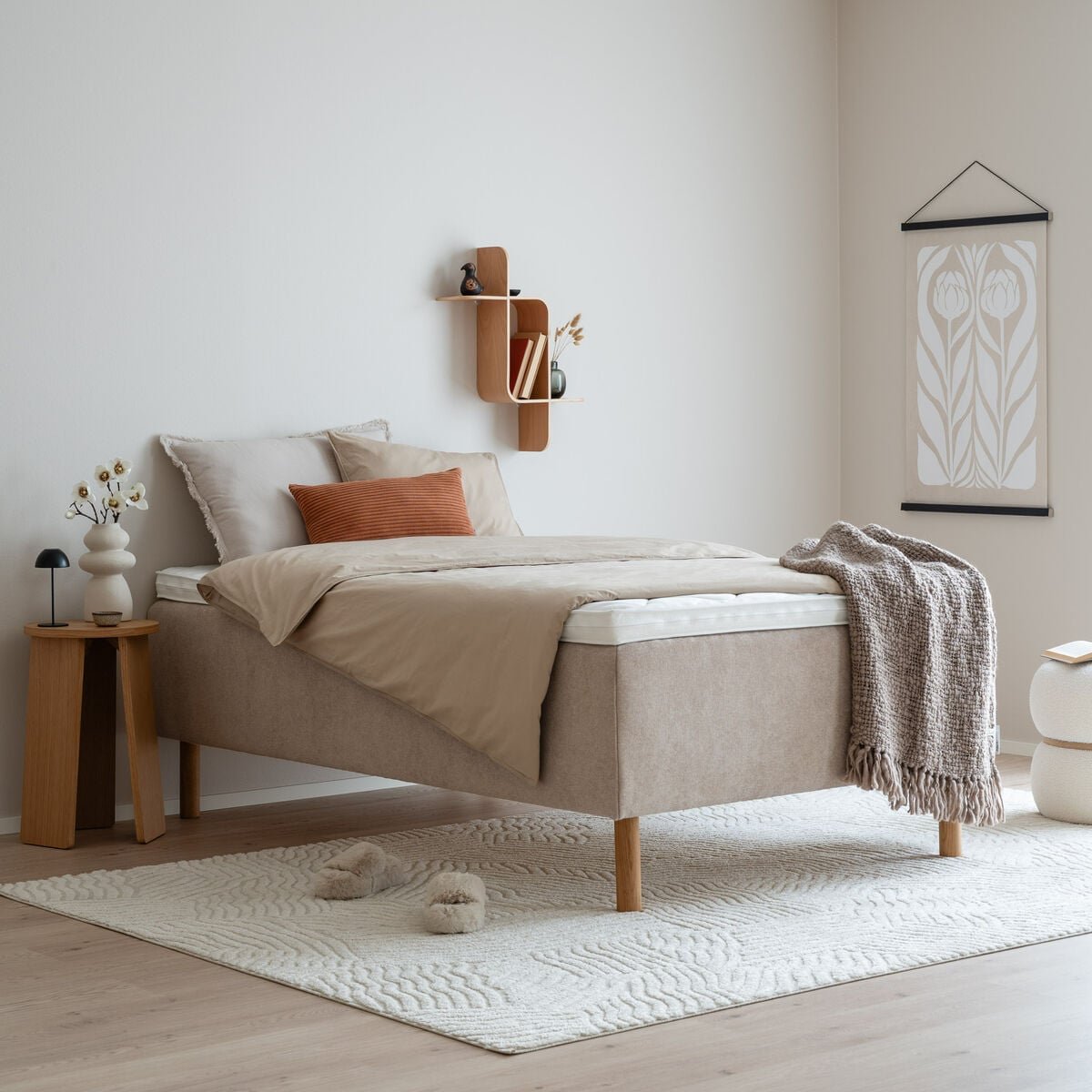 Unia Kulta runkopatjasänky 140x200 XL beige, Unia muoto 9cm, Pyöreä öljytty ta