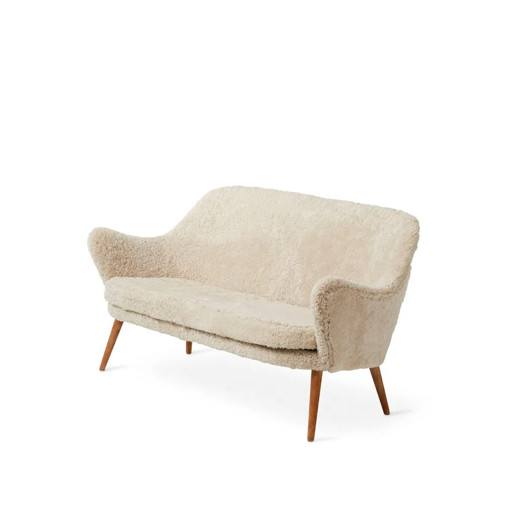 Warm Nordic Dwell sohva 2-istuttava lampaannahka moonlight, jalat savutammea