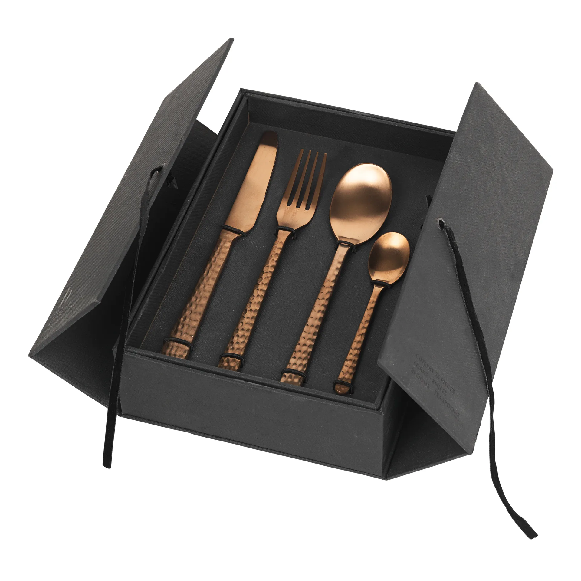 Broste Copenhagen Hune aterimet 16 osaa Copper hammered