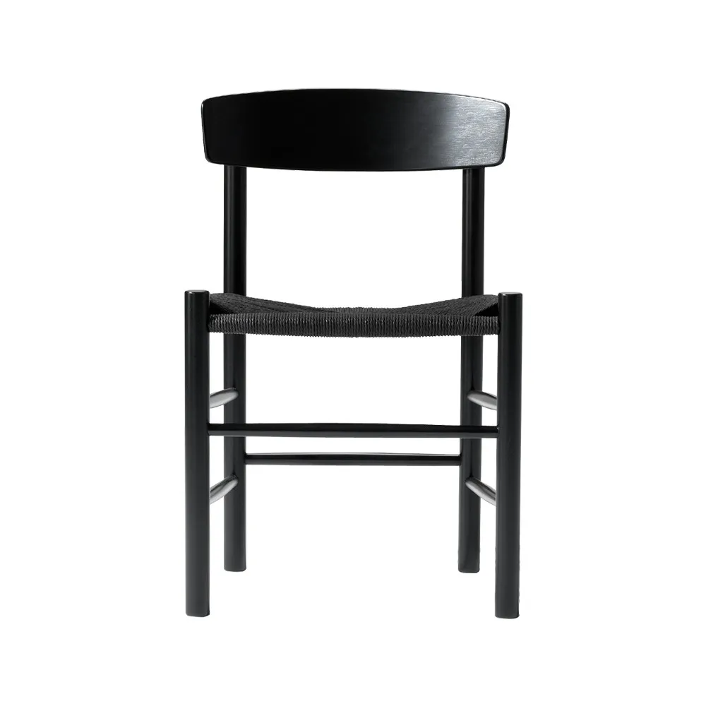Fredericia Furniture J39-tuoli Musta lakattu tammi punottu musta