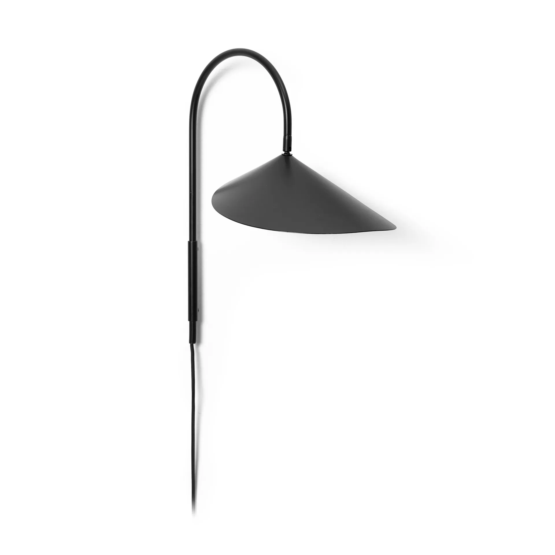 Ferm Living Arum swivel seinävalaisin Black