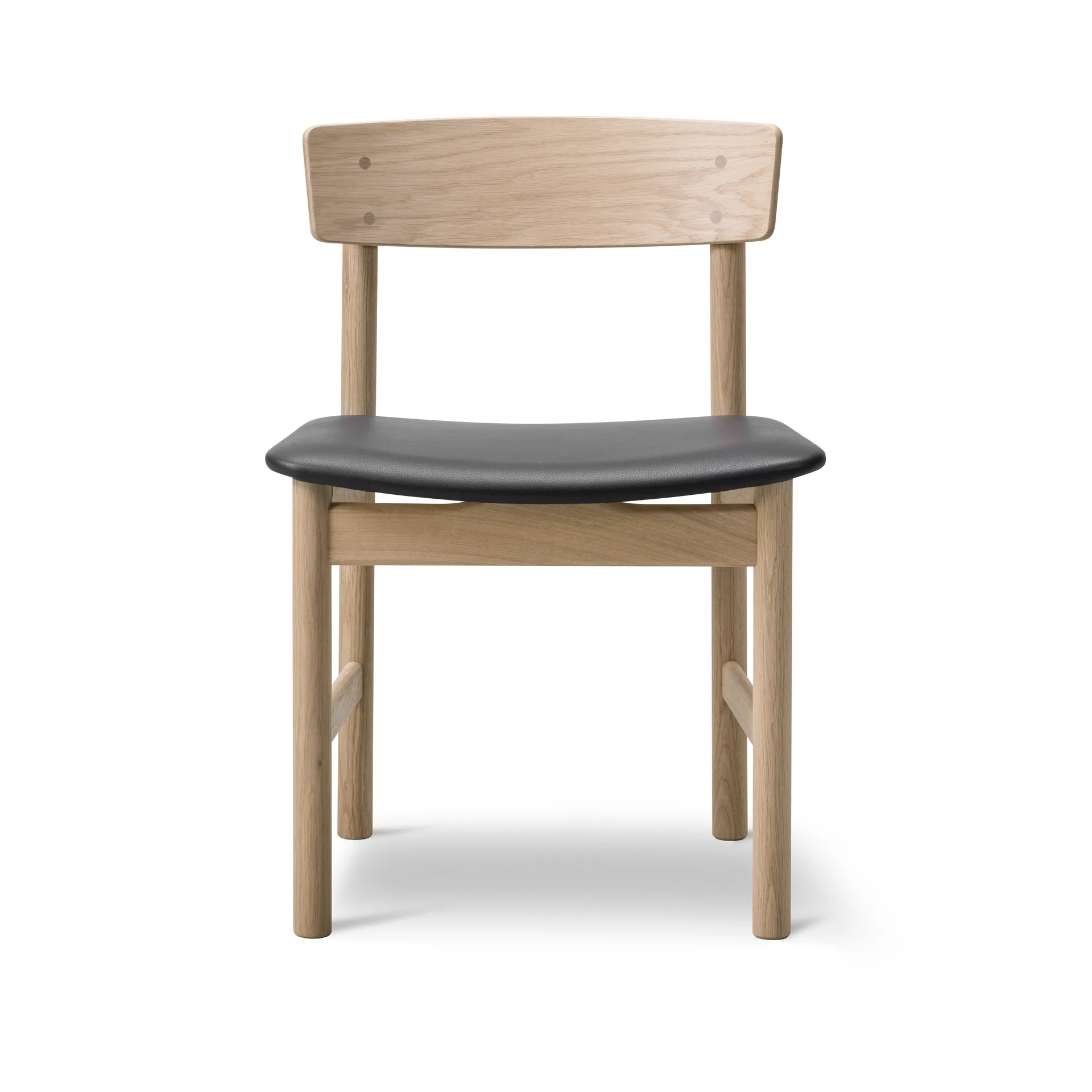 Fredericia Furniture Mogensen 3236 tuoli Saippuoitu tammi musta nahka omni 301