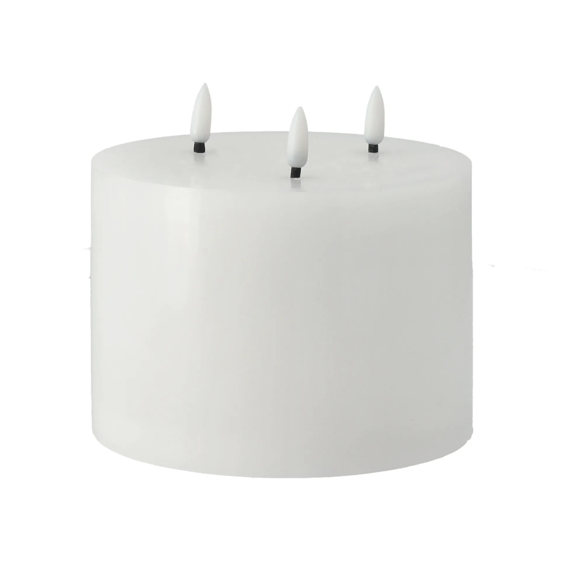 Scandi Essentials Bright Melt loistokynttilä LED 3 sydäntä 13 cm. Valkoinen