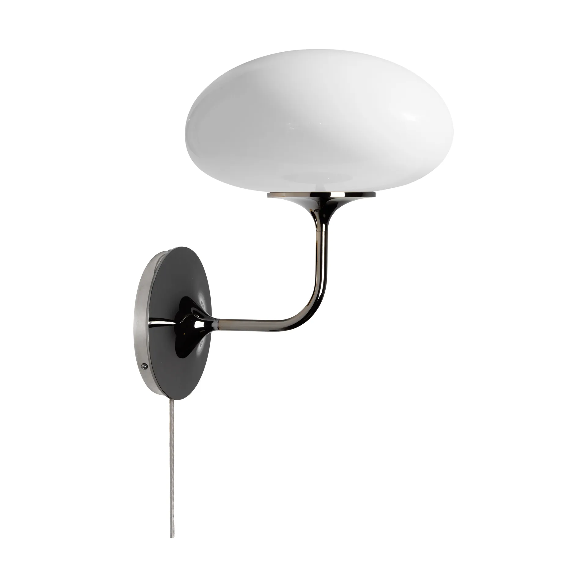 GUBI Stemlite seinävalaisin Black chrome-opaalilasi