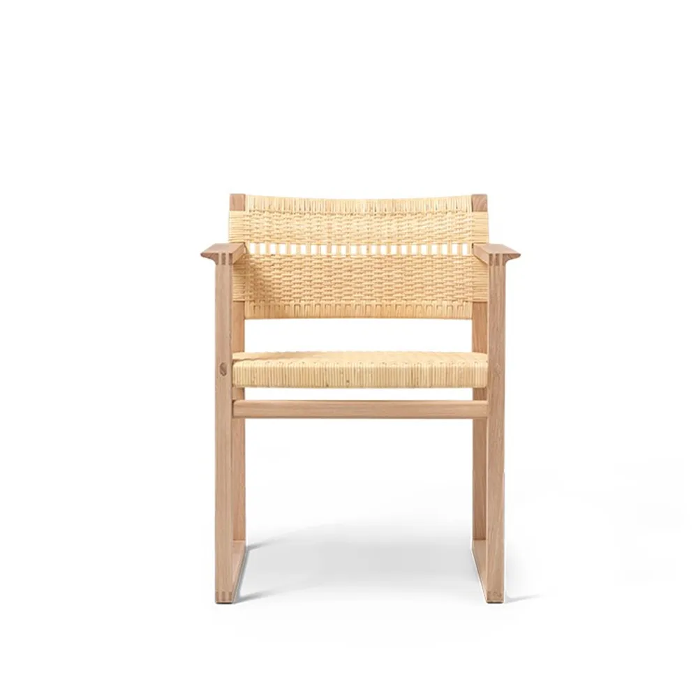 Fredericia Furniture BM62 käsinojatuoli Rottinglakkattu ekateline